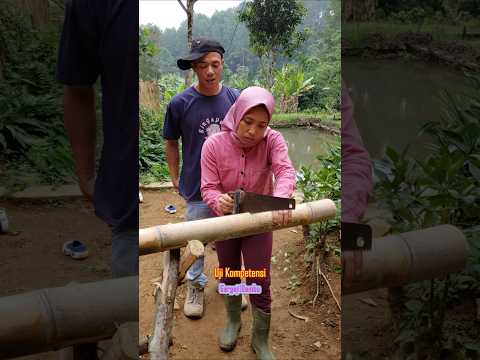 lomba menggergaji bambu #funny #funnyvideo #funnyshorts #fyp #fun #lucu #comedy #bamboo #fishing