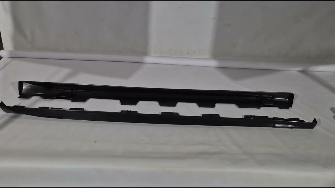Volkswagen Golf 7/E-Golf 2012-2020 гг. Боковые пороги DPT V-10 (черный глянец) Video 2