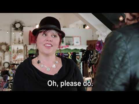 Let's Learn English Level 2 Lesson 21: It Speaks to Me