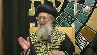 ברכת בשמים ומאורי האש בתשעה באב שחל במוצאי שבת I מרן הראשון לציון הגאון רבי דוד יוסף שליט"א (מוסדות יחווה דעת) - התמונה מוצגת ישירות מתוך אתר האינטרנט יוטיוב. זכויות היוצרים בתמונה שייכות ליוצרה. קישור קרדיט למקור התוכן נמצא בתוך דף הסרטון
