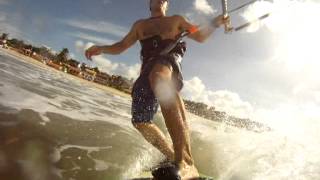 preview picture of video 'Kitesurf Natal-RN Rodrigo Braga velejando na praia de Pirangi do Norte.'