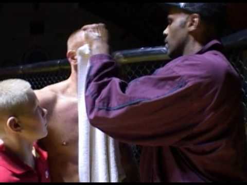 Clash Of Warriors - FACE-OFF - Fight 12 round 1 - Ricky Gammon vs Richard Jones