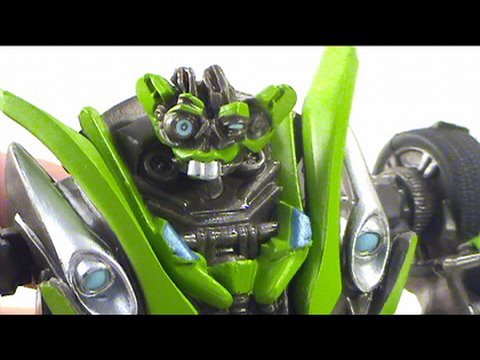 Video Review of Transformer Revenge of the Fallen toy; Skids