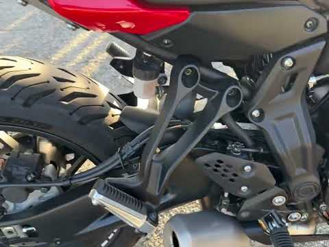 Sound Original Exhaust Scarico Originale Yamaha Tracer 7 in moto video top 4k