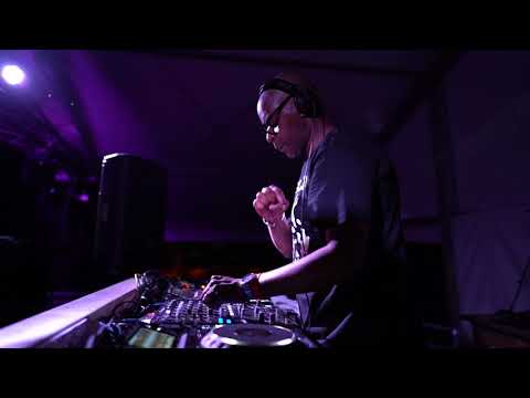 15. Idemo otok - Jean-Marie Kone