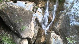 preview picture of video 'Cascade de l'Ucelluline costa verde Corse'