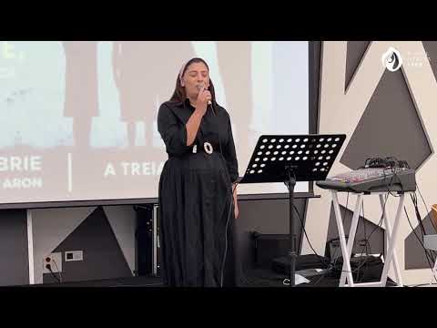 Estera Fardi - Așteaptă-L azi pe Domnul sa lucreze [ Conferinta pentru familii Spania ]