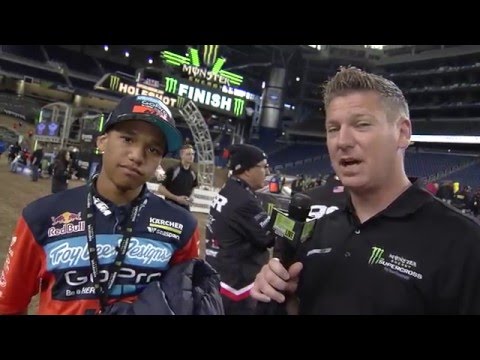 2016 - Race Day LIVE! - Detroit - Alexander Frye Interview