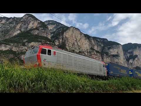 Pseudo abilitazione E652.153 livrea MIR con fischio del locomotore ed entrata in stazione