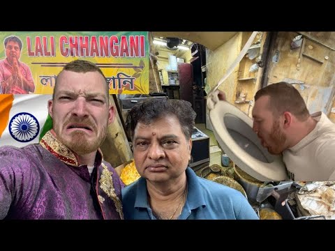 Eating The Worst Street Food In India - Kolkota🇮🇳
