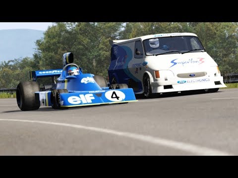 F1 Tyrrell P34 1975  vs Ford Supervan III at Highlands