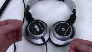 Video thumbnail for Stanton DJ PRO 2000 On-Ear Headphones by Snazzy Labs