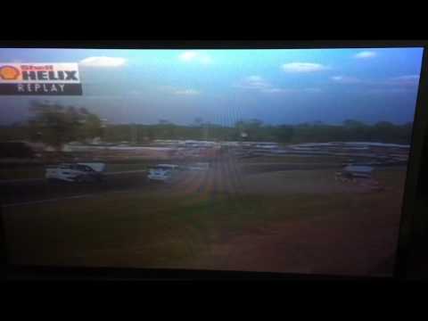 V8 Supercars crash