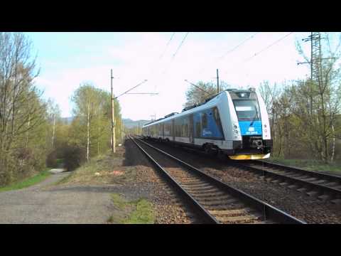 Odjezd vlaku Os 6822 (ČD 440.004) - Želénky, 24. 4. 2013