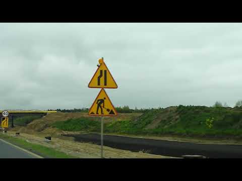 Budowa wiaduktów na autostradzie A1 w okolicach Piotrkowa Trybunalskiego.