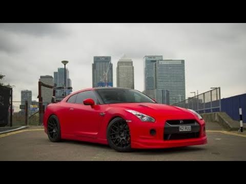 Real Racing 3 ( Na reta ninguém pega o GTR!!)