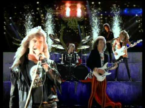 Saxon - I Can't Wait Anymore (Official Music Video)