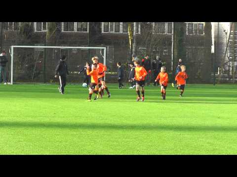 10 dec 2011 DHSC E2 - VV De Meern E6 com 0-8, Doelpunt Rick, assist Dean