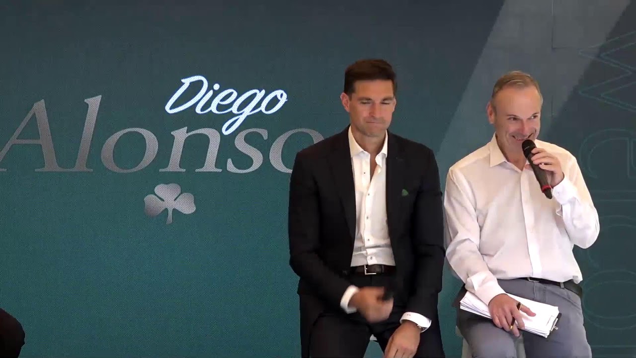 The presentation of Panathinaikos new coach Diego Alonso | pao.gr