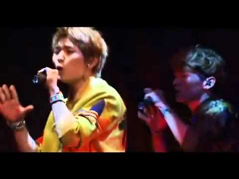SHINee performance cut  @ London