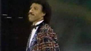Lionel Richie American Music Awards- Outrageous