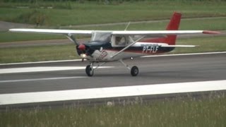 preview picture of video 'Cessna 152 - Pouso no aeroporto do Bacacheri (FullHD) - SBBI'