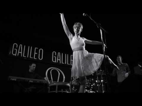 Canción para el Abrigo. Julián Bozzo Mundo Aladuría (2012)