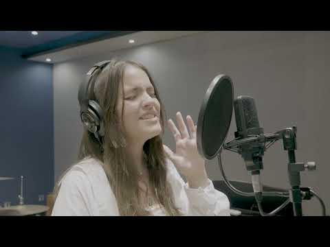 Júlia Ochôa- Always Remember Us This Way (Lady Gaga Cover)