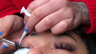 FIRST TIME GETTING EYELASH EXTENSIONS | THINGS TO KNOW (VOLUME SET)
