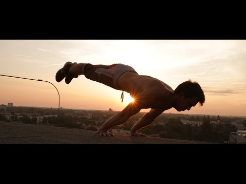 SZŰCS SÁNDOR - BÁRMIRE KÉPES VAGY! (Teljes film)