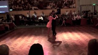 Maxi Copello + Nadia Johnson bailan RECUERDO