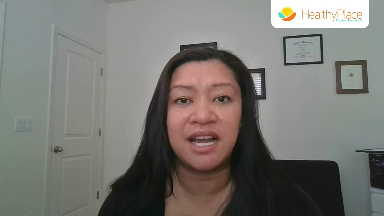 Ways to Cope with Holiday Anxiety This Year | HealthyPlace