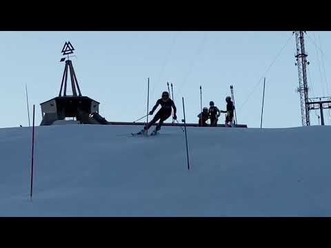 Emma Aicher 2 slalom åk hemma på jullovet 2019-12-31