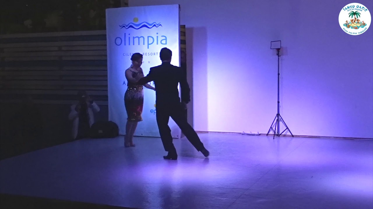 Giuseppe Bianchi e Sabina Cipolla • Accademia Barrio Tango - Roma • Tango Oasis 2019