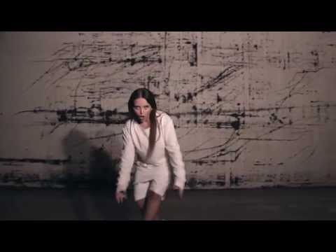 Elin Bergman - Gasoline Dream (Lyric Video)