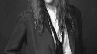 Patti Smith - Because The Night (Acoustic - BEST Ever!) - on Radio 1999