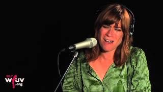 Nicole Atkins - &quot;Promised Land&quot; (Live at WFUV)