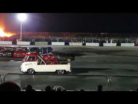 SANTA POD The VW Jet Bus Oklahoma WILLY Bonfire  - Odrzutowy ogórek