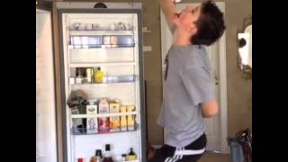 VINE - Alexander Holtti - When you think you&#39;re home alone, but you&#39;re not