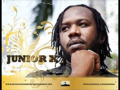 Junior X - Surfer