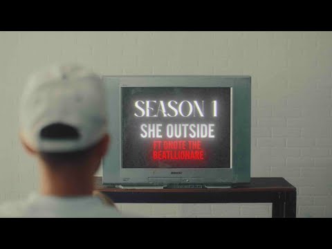 Miniatura de She Outside