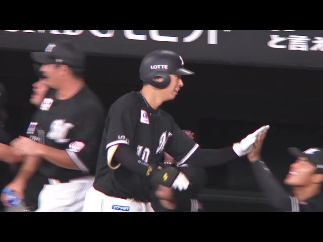 【4回表】反撃の狼煙を上げる一発!! マリーンズ・上田希由翔 ライトのブルペンに飛び込む第3号2ラン!! 2025年9月20日 北海道日本ハムファイターズ 対 千葉ロッテマリーンズ