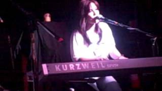 &quot;Love Is Trippy&quot; - Amy Kuney (Live in Orangevale, CA)
