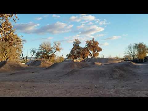 North Valley BMX dirt jumps. 11.28.2017 vid: c.gonzales.