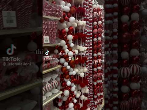 Don&rsquo;t rush my Christmas shopping! 🎅🏻🎄 | WEEKLY SHORT #179 {#shorts #christmas #xmas}⁠