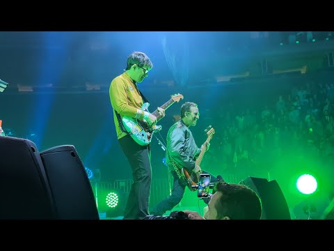 Weezer - The World Has Turned And Left Me Here (live Madison Square Garden, NYC - 9/11/2024)
