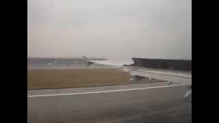 preview picture of video 'Landing at Beijing Capital International Airport'