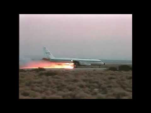 [Video] NASA CV-990 Landing Test