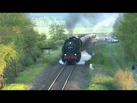 30 beladene Schotterwagen - Was für ein Stakato mit 95 1027 und 44 2546, 41 1144 hilft auch noch mit