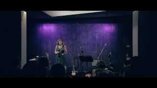 Becca Stevens - Canyon Dust (Solo performance)